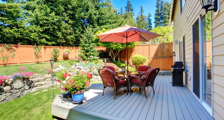 perfect backyard deck